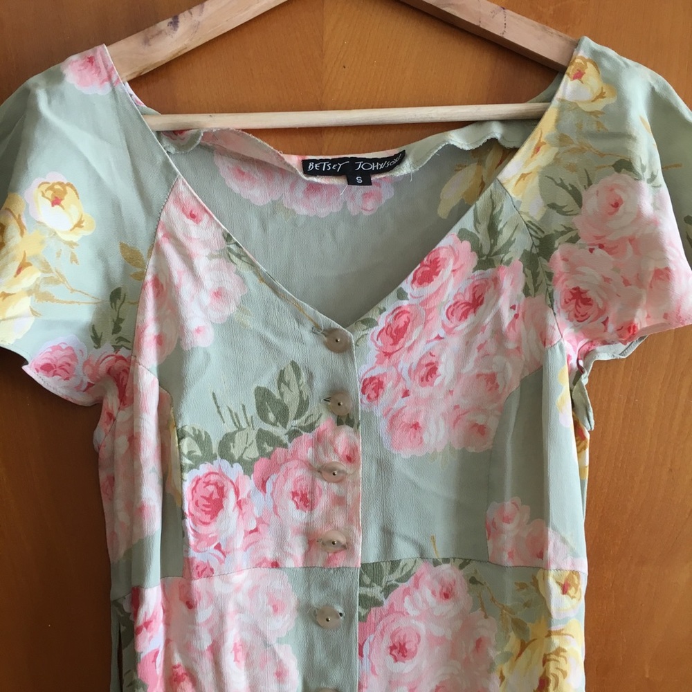 Vintage Betsey Johnson midi dress 🌸